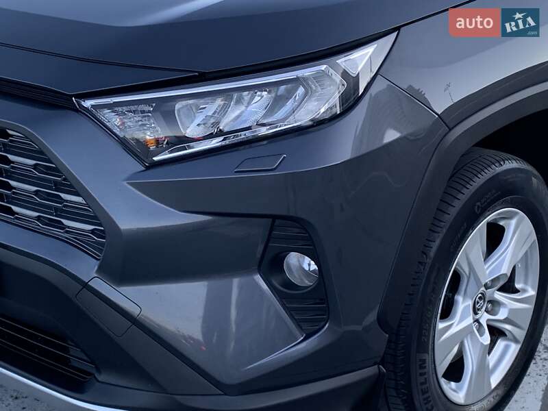 Позашляховик / Кросовер Toyota RAV4 2018 в Києві