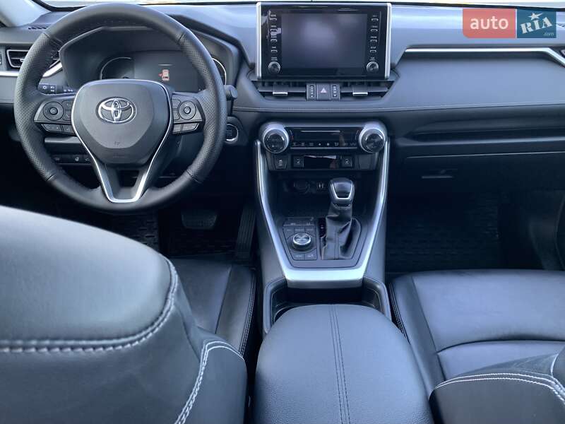 Позашляховик / Кросовер Toyota RAV4 2018 в Києві