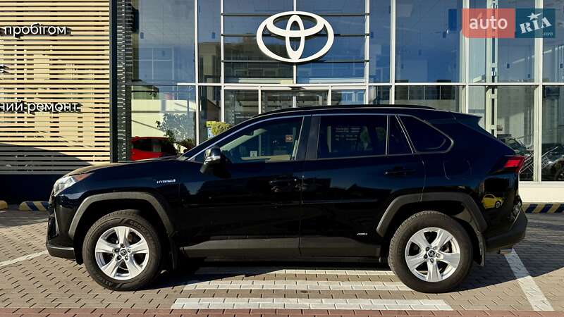 Позашляховик / Кросовер Toyota RAV4 2019 в Чернігові