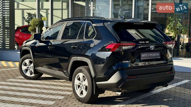 Позашляховик / Кросовер Toyota RAV4 2019 в Чернігові