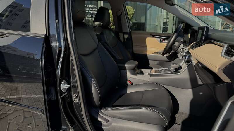 Позашляховик / Кросовер Toyota RAV4 2019 в Чернігові