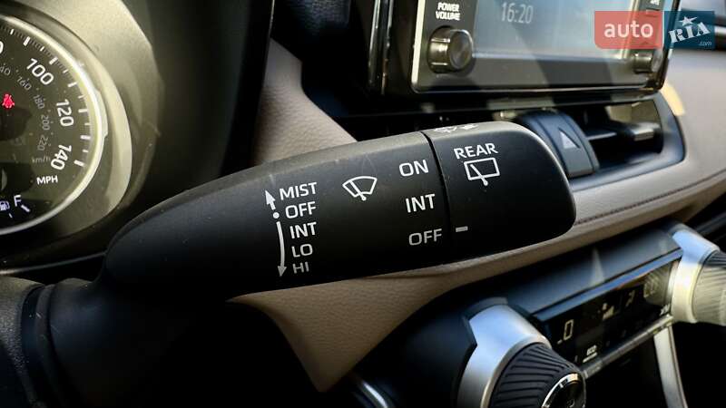 Позашляховик / Кросовер Toyota RAV4 2019 в Чернігові