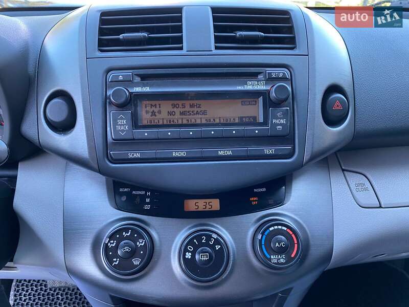 Позашляховик / Кросовер Toyota RAV4 2012 в Вінниці