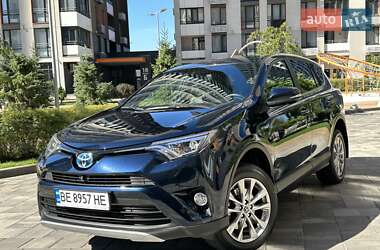 Внедорожник / Кроссовер Toyota RAV4 2017 в Киеве