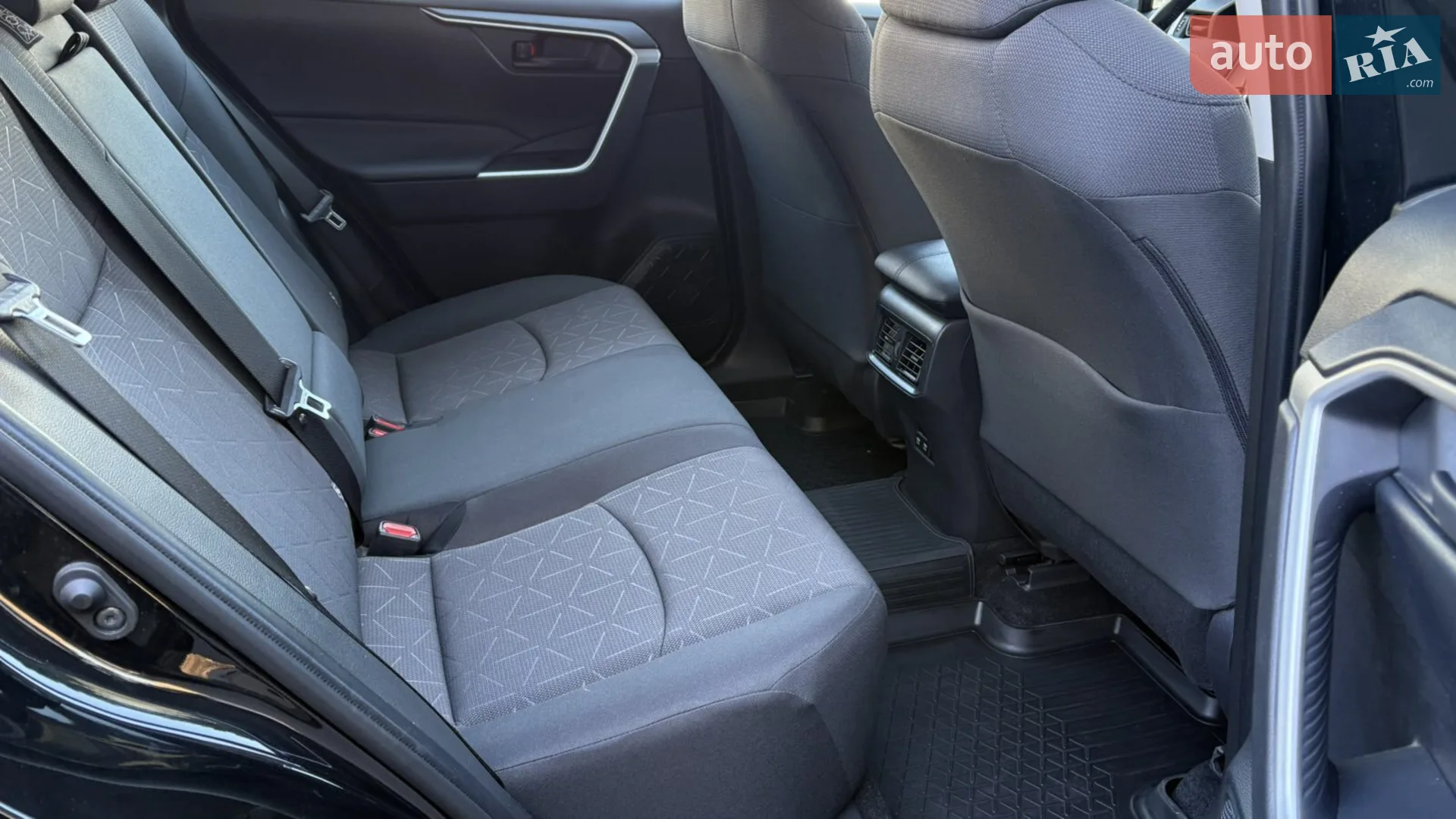 2019 Toyota RAV 4 - мініатюра 7