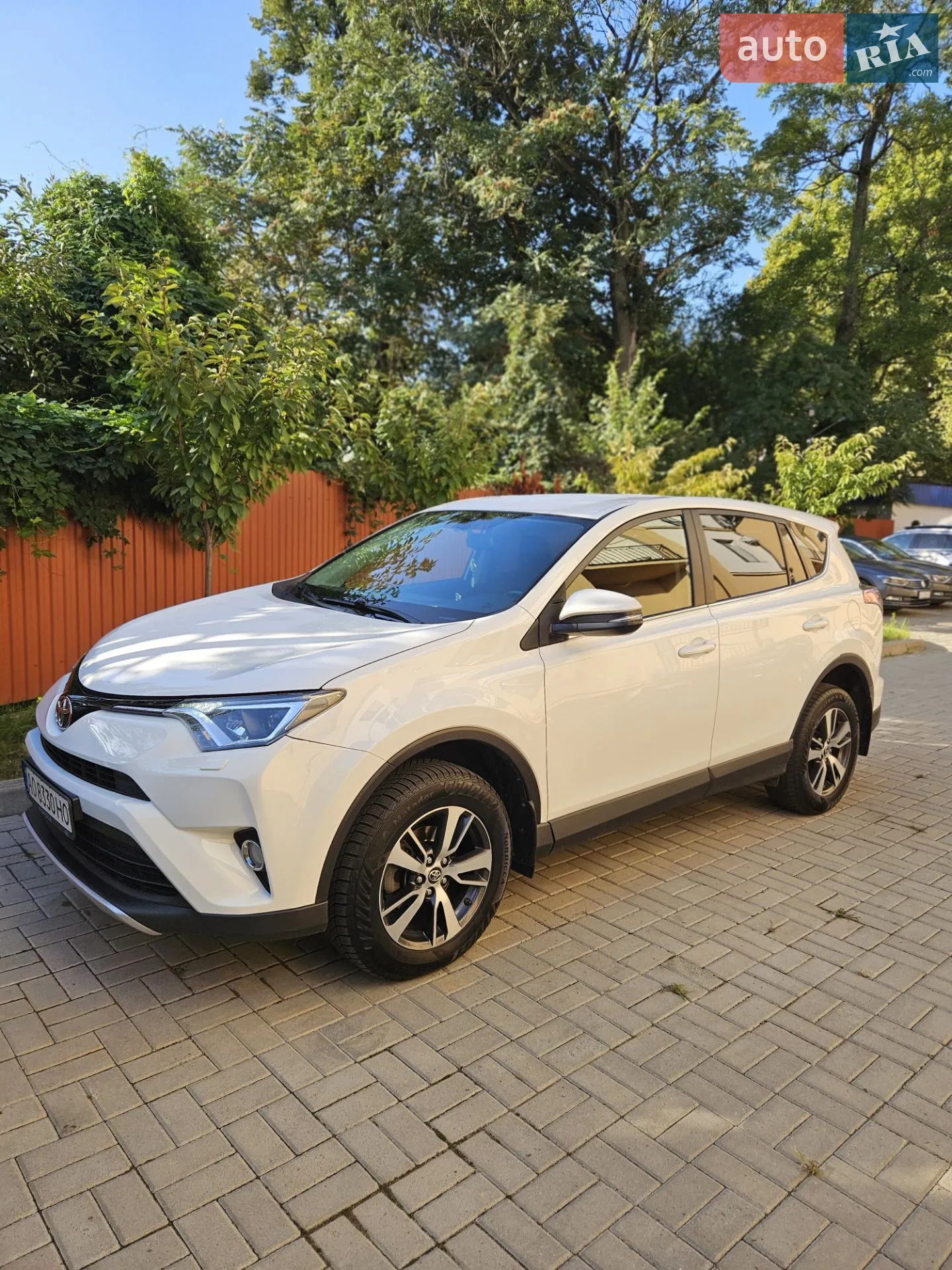 2016 Toyota RAV 4 - мініатюра 2