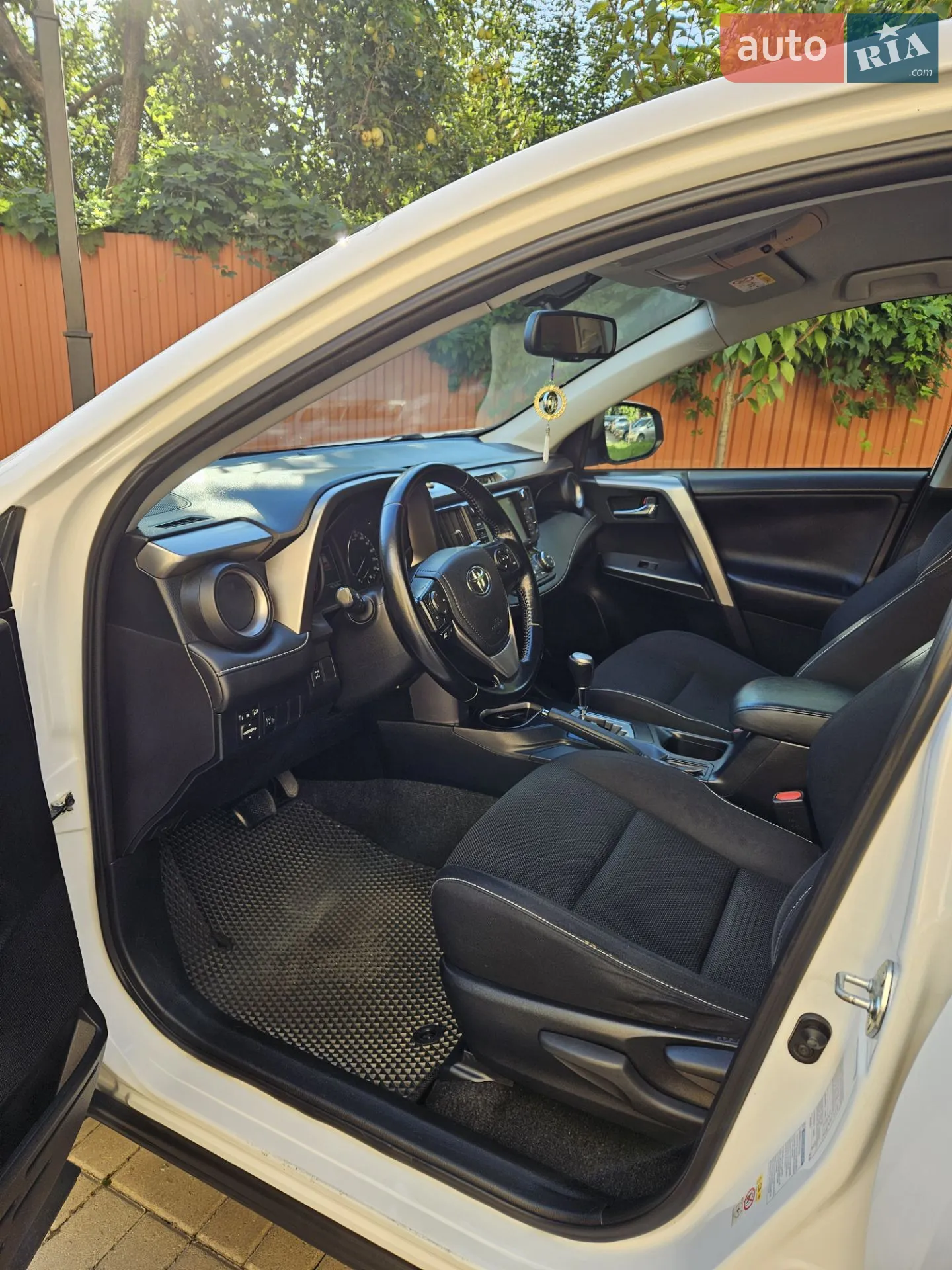 2016 Toyota RAV 4 - мініатюра 11