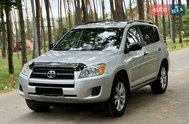 Внедорожник / Кроссовер Toyota RAV4 2012 в Киеве
