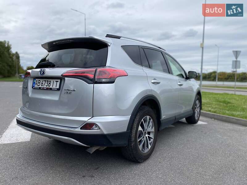 Внедорожник / Кроссовер Toyota RAV4 2016 в Виннице