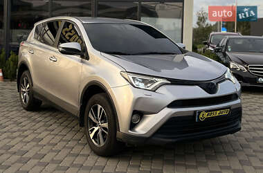 Позашляховик / Кросовер Toyota RAV4 2016 в Мукачевому