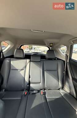 Внедорожник / Кроссовер Toyota RAV4 2017 в 