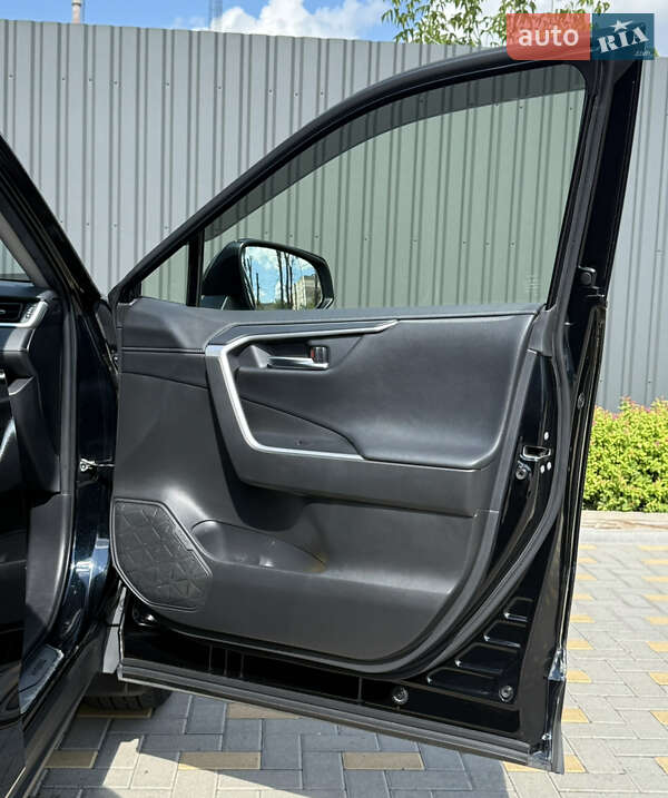 Внедорожник / Кроссовер Toyota RAV4 2020 в Виннице фото 11 Внедорожник / Кроссовер Toyota RAV4 2020 в Виннице