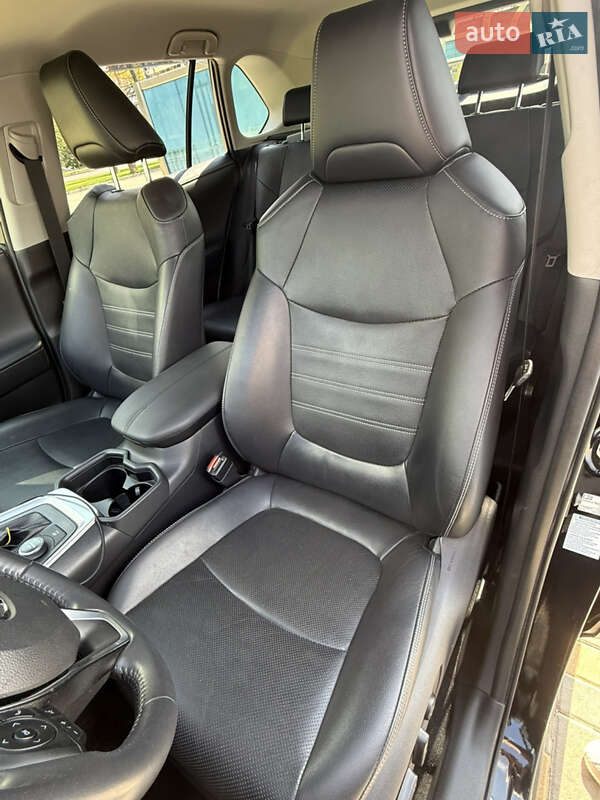 Внедорожник / Кроссовер Toyota RAV4 2020 в Виннице фото 17 Внедорожник / Кроссовер Toyota RAV4 2020 в Виннице