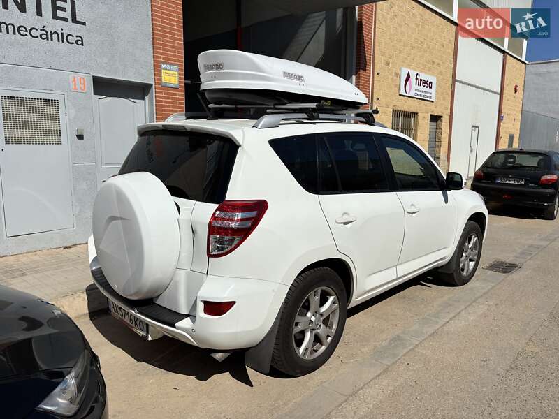 Внедорожник / Кроссовер Toyota RAV4 2009 в Харькове