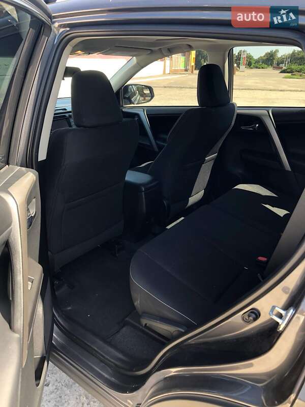 Внедорожник / Кроссовер Toyota RAV4 2016 в Никополе