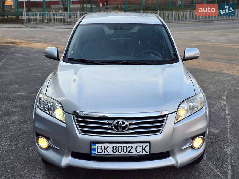 Toyota RAV4 2010