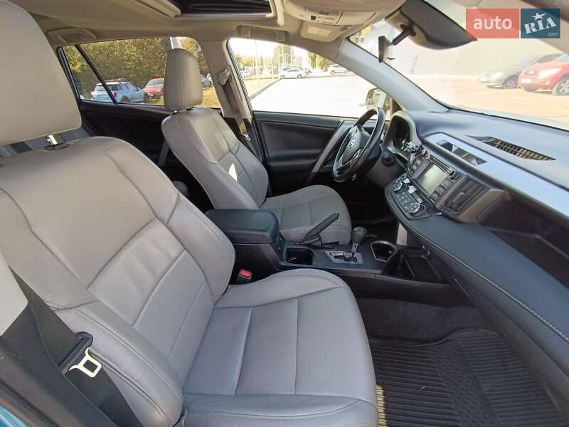 Позашляховик / Кросовер Toyota RAV4 2017 в Києві фото 24 Позашляховик / Кросовер Toyota RAV4 2017 в Києві