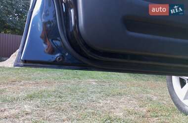 Внедорожник / Кроссовер Toyota RAV4 2004 в 