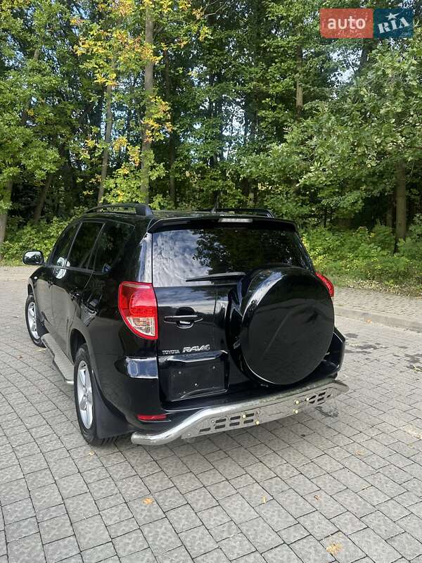 Внедорожник / Кроссовер Toyota RAV4 2008 в Львове