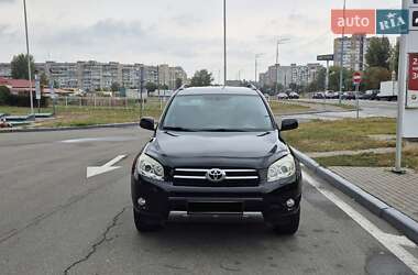 Позашляховик / Кросовер Toyota RAV4 2007 в Погребах