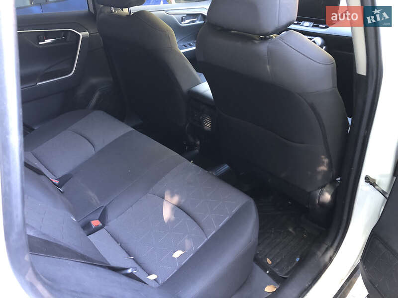 Внедорожник / Кроссовер Toyota RAV4 2023 в Киеве фото 8 Внедорожник / Кроссовер Toyota RAV4 2023 в Киеве