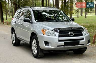 Внедорожник / Кроссовер Toyota RAV4 2012 в Киеве