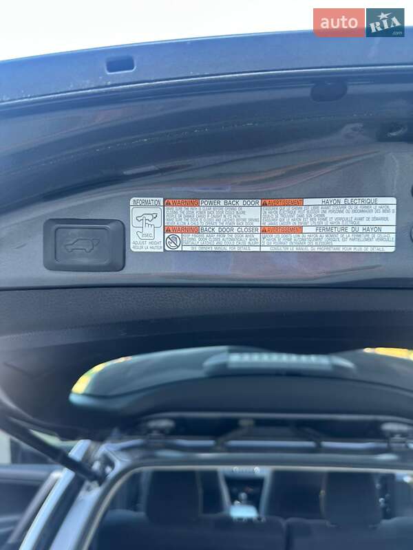 Внедорожник / Кроссовер Toyota RAV4 2015 в Коломые