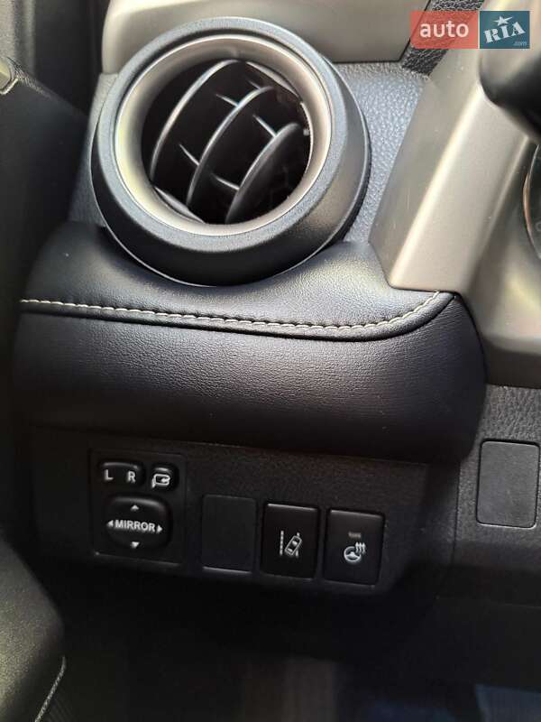 Позашляховик / Кросовер Toyota RAV4 2018 в Чугуєві фото 11 Позашляховик / Кросовер Toyota RAV4 2018 в Чугуєві