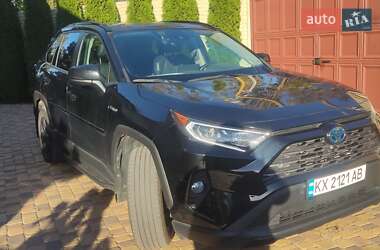 Внедорожник / Кроссовер Toyota RAV4 2019 в Харькове