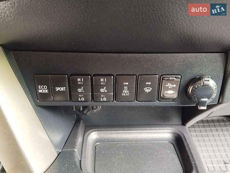 Позашляховик / Кросовер Toyota RAV4 2013 в Одесі