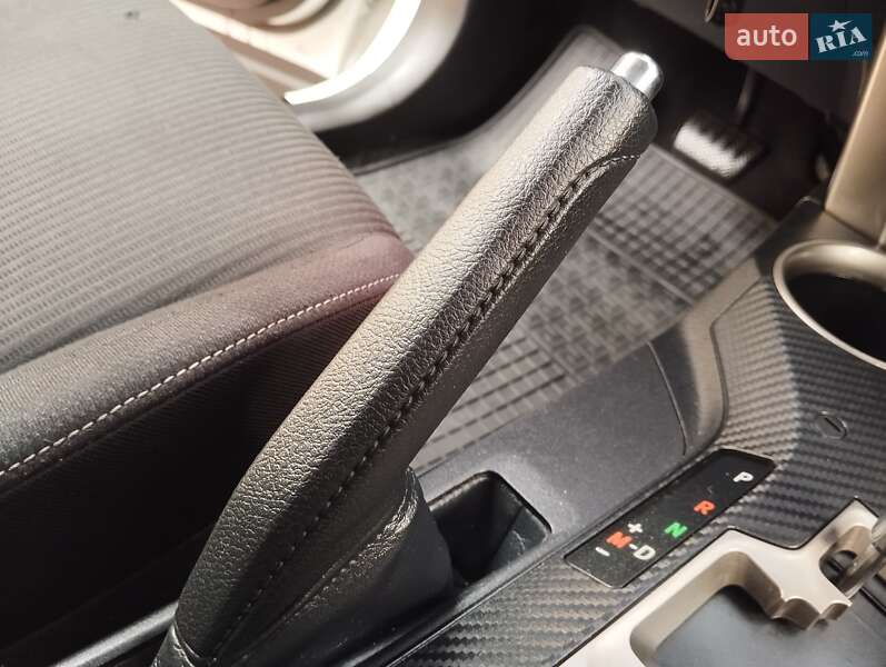 Позашляховик / Кросовер Toyota RAV4 2013 в Одесі