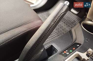 Внедорожник / Кроссовер Toyota RAV4 2013 в 