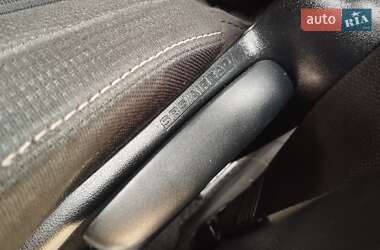 Внедорожник / Кроссовер Toyota RAV4 2013 в 
