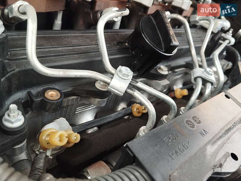 Позашляховик / Кросовер Toyota RAV4 2013 в Одесі