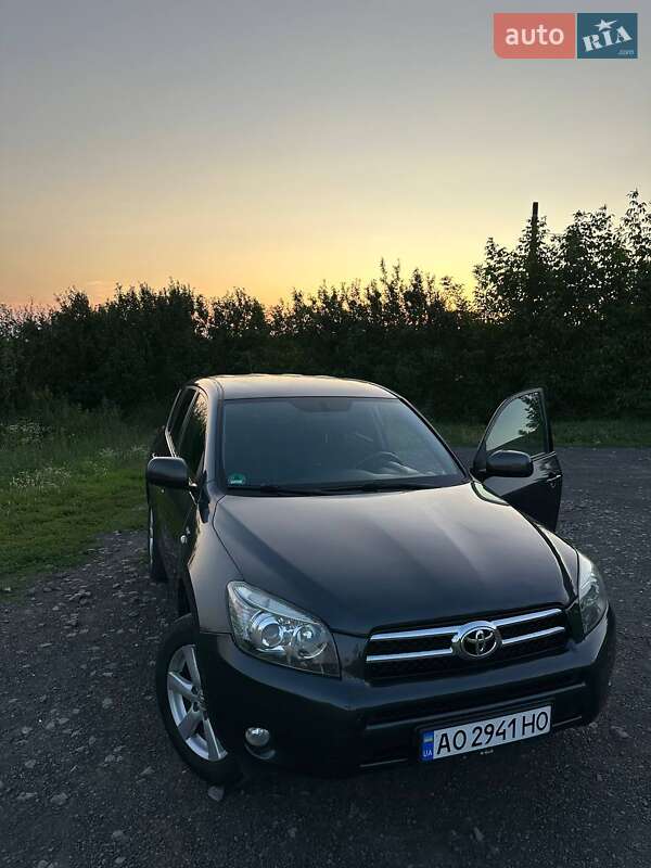 Позашляховик / Кросовер Toyota RAV4 2008 в Ужгороді фото 3 Позашляховик / Кросовер Toyota RAV4 2008 в Ужгороді