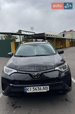 Внедорожник / Кроссовер Toyota RAV4 2017 в Киеве