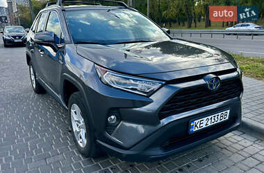 Внедорожник / Кроссовер Toyota RAV4 2021 в Днепре