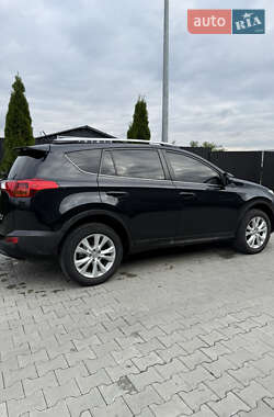 Внедорожник / Кроссовер Toyota RAV4 2013 в 