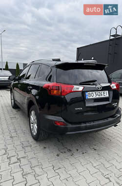 Внедорожник / Кроссовер Toyota RAV4 2013 в 
