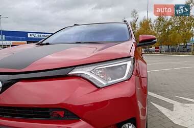 Позашляховик / Кросовер Toyota RAV4 2016 в Сумах