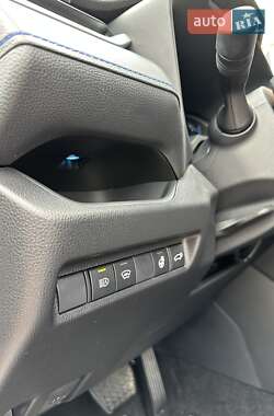 Внедорожник / Кроссовер Toyota RAV4 2022 в 