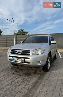 Позашляховик / Кросовер Toyota RAV4 2007 в Миколаєві