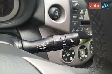 Внедорожник / Кроссовер Toyota RAV4 2007 в 