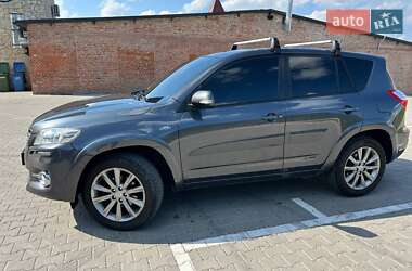 Внедорожник / Кроссовер Toyota RAV4 2011 в 