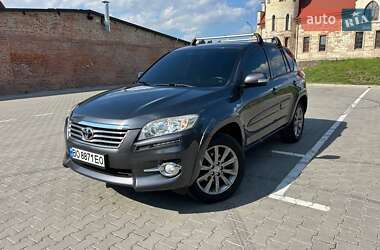 Позашляховик / Кросовер Toyota RAV4 2011 в Рогатині
