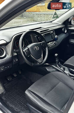 Позашляховик / Кросовер Toyota RAV4 2013 в Ромнах