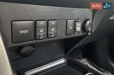 Позашляховик / Кросовер Toyota RAV4 2013 в Ромнах