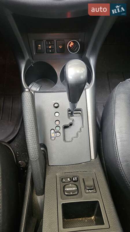 Позашляховик / Кросовер Toyota RAV4 2012 в Києві фото 5 Позашляховик / Кросовер Toyota RAV4 2012 в Києві