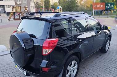 Внедорожник / Кроссовер Toyota RAV4 2007 в 