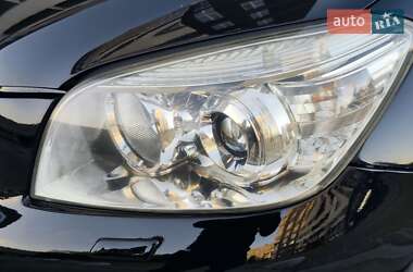 Внедорожник / Кроссовер Toyota RAV4 2007 в 